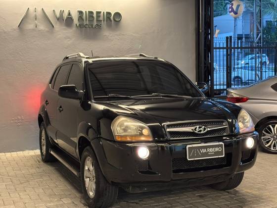 HYUNDAI TUCSON 2.0 MPFI GLS 16V 143CV 2WD FLEX 4P AUTOMÁTICO HYUNDAI TUCSON 2.0 MPFI GLS 16V 143CV 2WD FLEX 4P AUTOMÁTICO